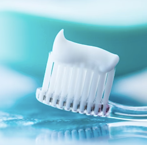 不傷牙齒的天然成分，讓牙齒更健壯！磷灰石牙膏